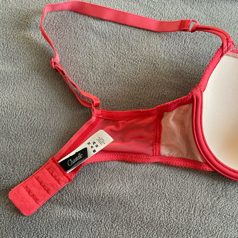 NWOT Chantelle demi, lined underwire bra in coral lace overlay 32D - Picture 3 of 5
